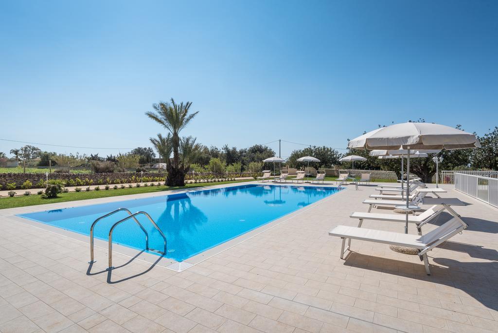 Il Giardino Dei Frangipani Apartment Санта Кроче Камерина Екстериор снимка