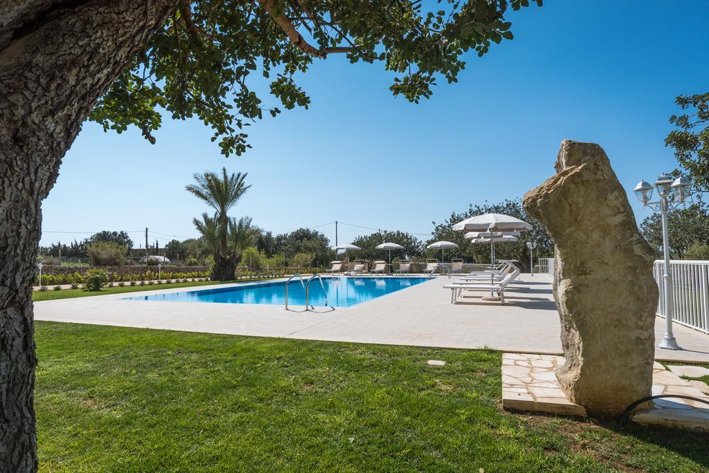 Il Giardino Dei Frangipani Apartment Санта Кроче Камерина Екстериор снимка