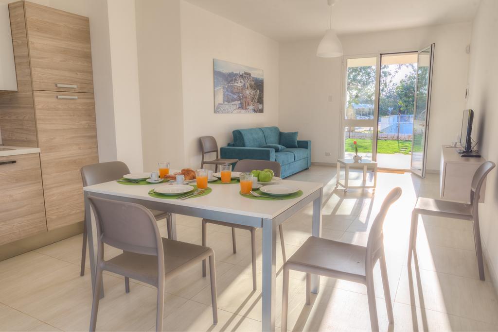 Il Giardino Dei Frangipani Apartment Санта Кроче Камерина Екстериор снимка