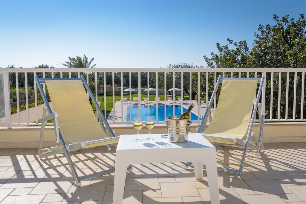Il Giardino Dei Frangipani Apartment Санта Кроче Камерина Екстериор снимка